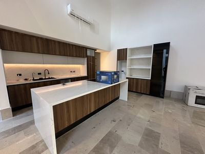 Residencia de Lujo sobre Terreno de 1,200 m² | Lagos del Sol, imagen 8