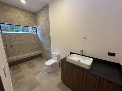 Residencia de Lujo sobre Terreno de 1,200 m² | Lagos del Sol, imagen 15