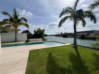 Espectacular Residencia con Vista al Lago y Carril de Nado de 20 m, imagen 12