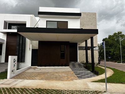 Casa en Venta en Residencial Río | 4 Recámaras, Recámara en Planta Baja, Alberca y Lote en Esquina, imagen 45