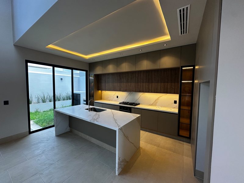 Casa en el fraccionamiento Vía Cumbres, 478 m² construidos. Fotografía propia.